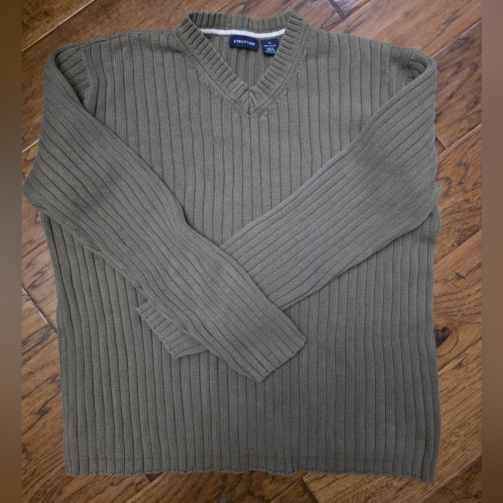 Structure Men's V-Neck Ribbed Sweater - Olive